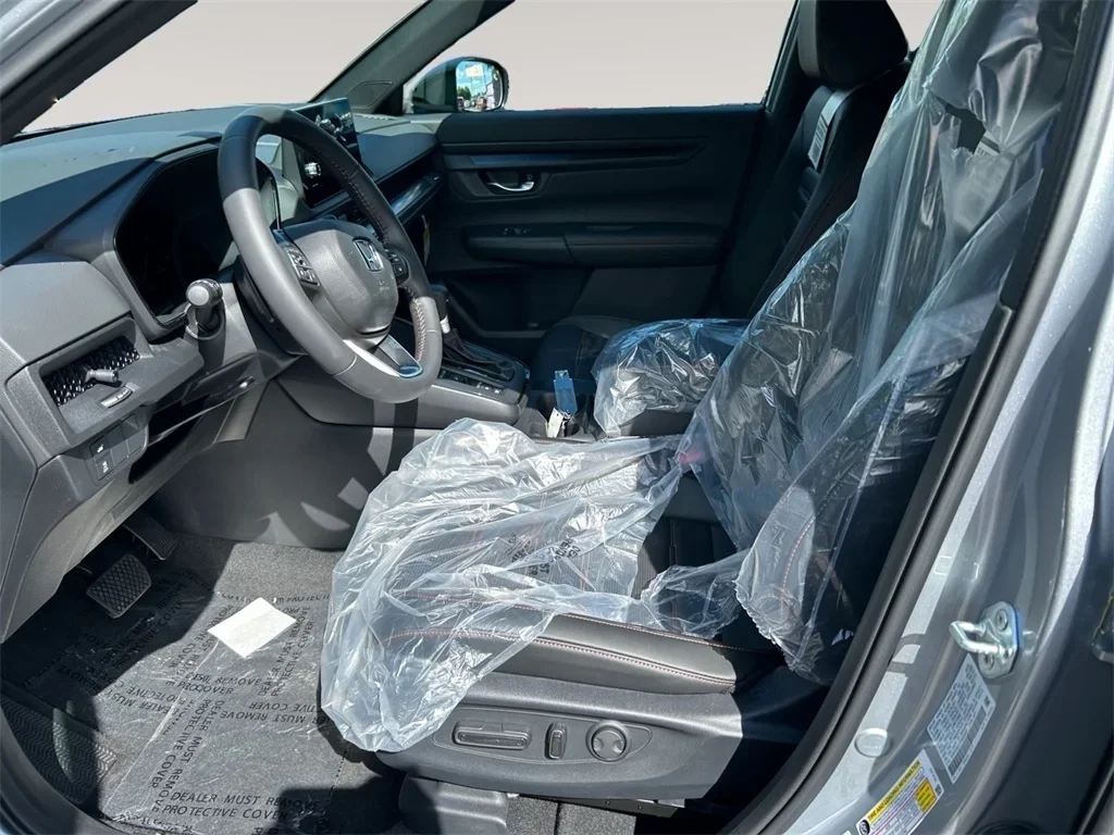 2025 Honda CR-V Sport-L Hybrid Front Driver's Side View.